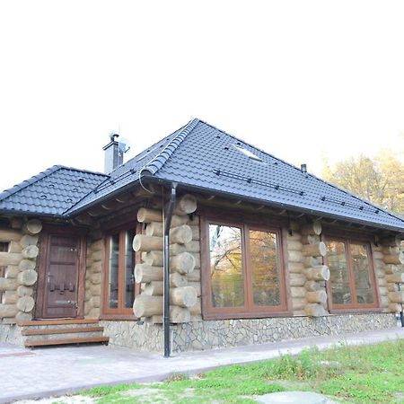 Folvark Gvozd Hotel Kameniuki Exterior foto
