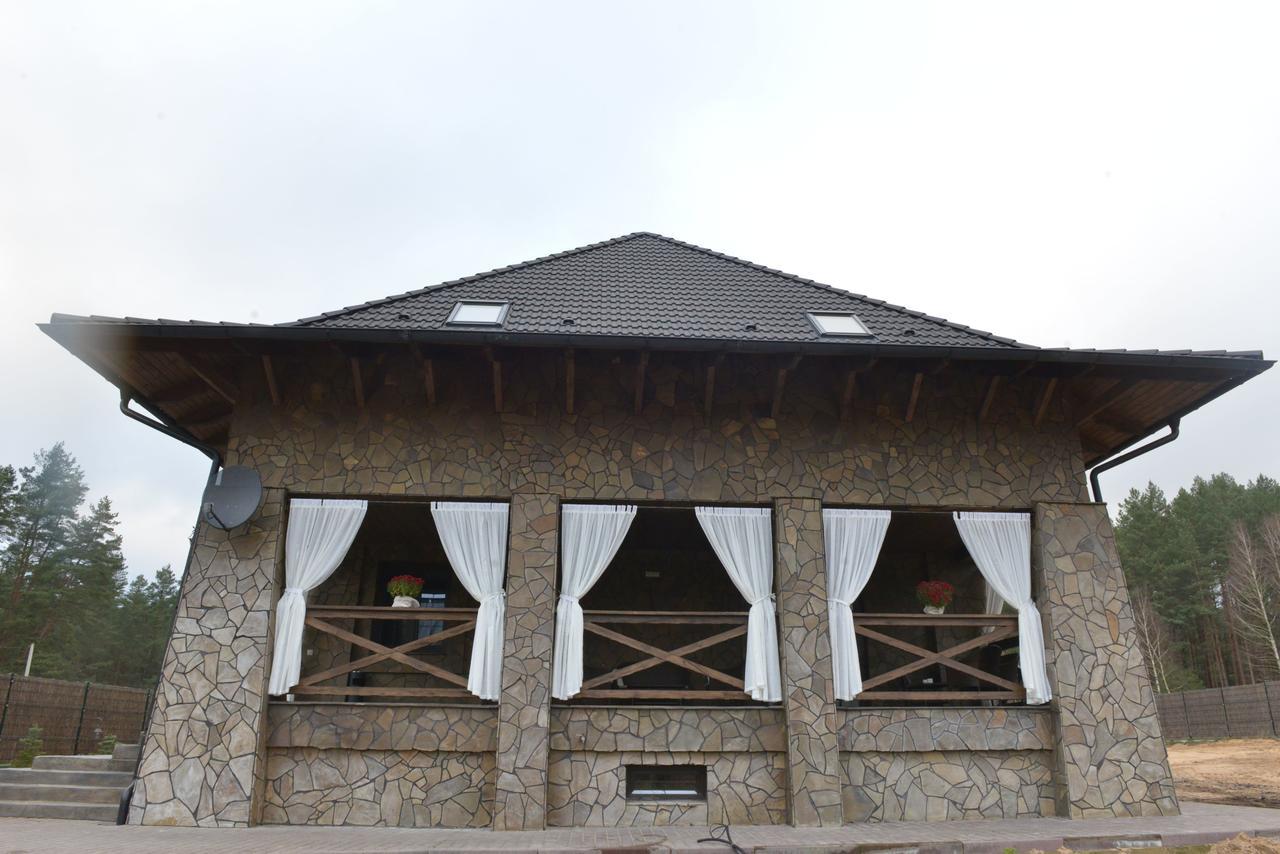 Folvark Gvozd Hotel Kameniuki Exterior foto